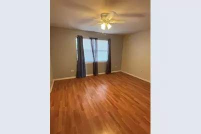 8028 S Kingston Avenue, Chicago, IL 60617 - Photo 8