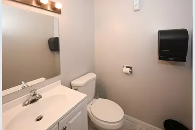 [Address not provided], Bensenville, IL 60106 - Photo 10