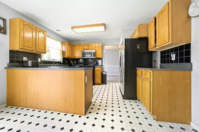 7 Melrose Court, Bloomington, IL 61704 - Photo 10