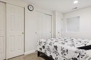 1618 Astor Ave, Oakbrook Terrace, IL 60181 - Photo 16