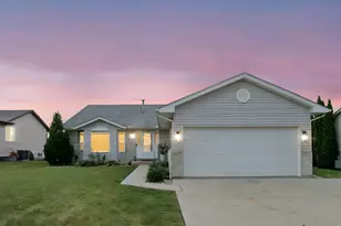 1306 Bassett Dr, Joliet, IL 60431 - Photo 2