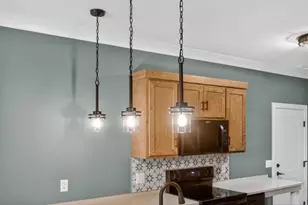 60 Kloe Ln, Sycamore, IL 60178 - Photo 12