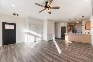 60 Kloe Ln, Sycamore, IL 60178 - Photo 4