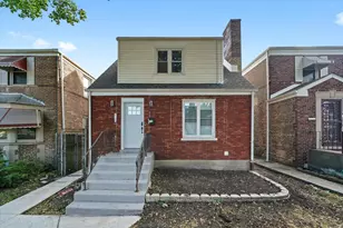 9143 S Wabash Ave, Chicago, IL 60619 - Photo 1