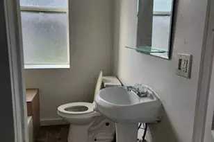 101 Comstock St, Joliet, IL 60436 - Photo 8