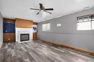 602 Merrill Ave, Calumet City, IL 60409 - Photo 8