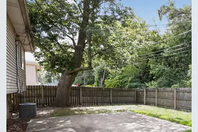 602 Merrill Avenue, Calumet City, IL 60409 - Photo 6