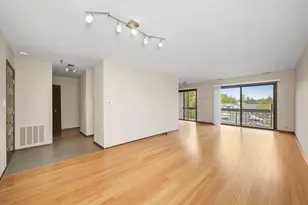 1400 N Elmhurst Rd, Mount Prospect, IL 60056 - Photo 2