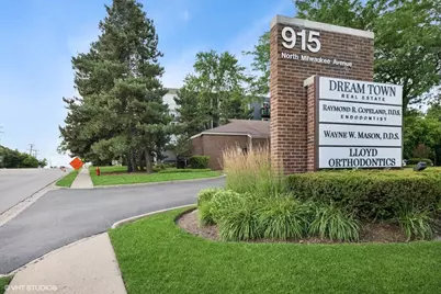 915 Milwaukee Avenue #B, Libertyville, IL 60048 - Photo 1