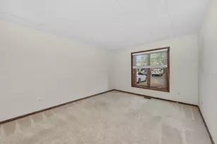 9925 Shady Ln, Orland Park, IL 60462 - Photo 20