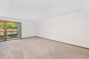 9925 Shady Ln, Orland Park, IL 60462 - Photo 16