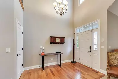 4 Daybreak Terrace, Buffalo Grove, IL 60089 - Photo 2