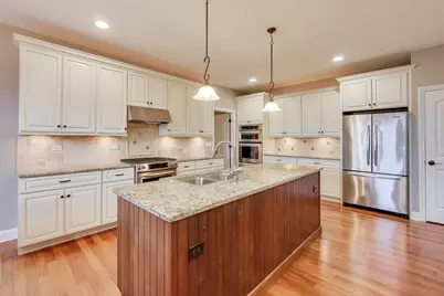 4 Daybreak Terrace, Buffalo Grove, IL 60089 - Photo 8