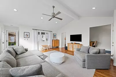 2329 Illinois Road, Northbrook, IL 60062 - Photo 12