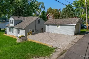 1304 River Terrace Dr, Johnsburg, IL 60051 - Photo 42