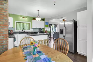 641 E Center St, Paxton, IL 60957 - Photo 16