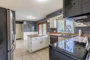 704 Carolyn St, Mendota, IL 61342 - Photo 14