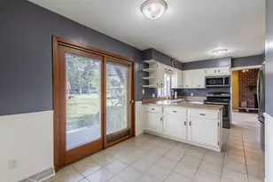 704 Carolyn St, Mendota, IL 61342 - Photo 18