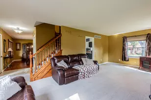 704 Carolyn St, Mendota, IL 61342 - Photo 12