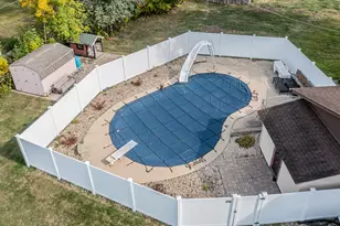 704 Carolyn St, Mendota, IL 61342 - Photo 4