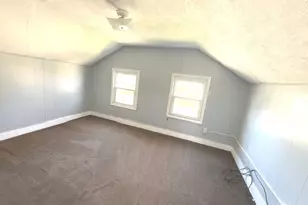 406 S Division Ave, Polo, IL 61064 - Photo 8