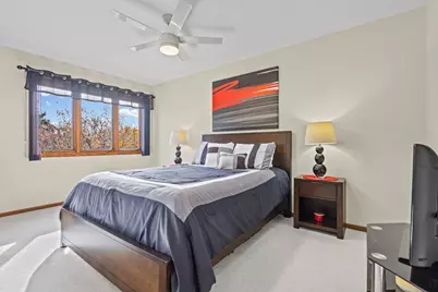 2409 E Greshan Court, Arlington Heights, IL 60004 - Photo 18