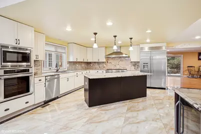46 Hamilton Lane, Oak Brook, IL 60523 - Photo 6