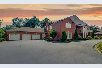 46 Hamilton Lane, Oak Brook, IL 60523 - Photo 2