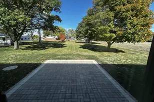 408 E Church St, Royal, IL 61871 - Photo 6