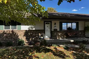 408 E Church St, Royal, IL 61871 - Photo 2