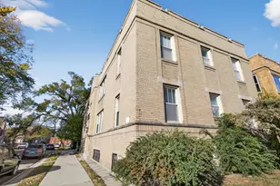 620 E 68th St, Chicago, IL 60637 - Photo 4