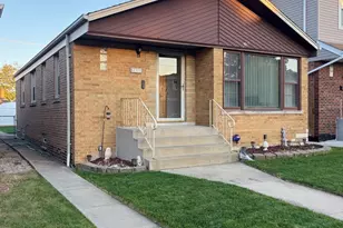 5137 S Rutherford Ave, Chicago, IL 60638 - Photo 1