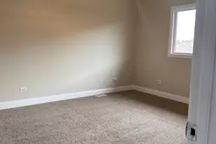 17700 Oakwood Ave, Country Club Hills, IL 60478 - Photo 12