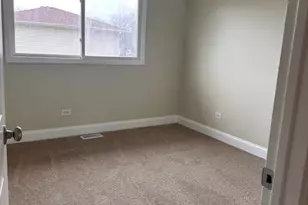 17700 Oakwood Ave, Country Club Hills, IL 60478 - Photo 14