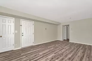 98 W 154th St, Harvey, IL 60426 - Photo 6