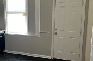 6622 S Marquette Rd, Chicago, IL 60637 - Photo 8