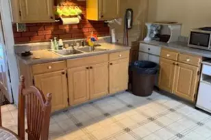 202 E 14th St, Lockport, IL 60441 - Photo 10