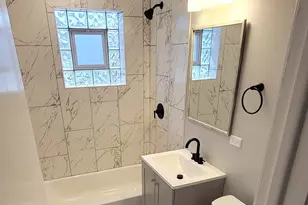 7304 W 57th Street W, Summit, IL 60501 - Photo 4