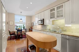 1040 N Lake Shore Dr, Chicago, IL 60611 - Photo 10