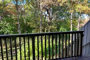 315 Bluff Ct, Lake Barrington, IL 60010 - Photo 8