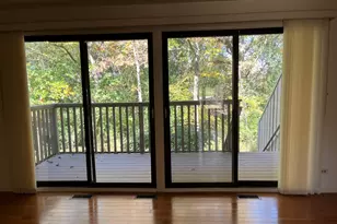 315 Bluff Ct, Lake Barrington, IL 60010 - Photo 6