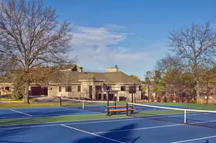 315 Bluff Ct, Lake Barrington, IL 60010 - Photo 34