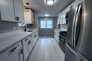 2131 170th St, Hazel Crest, IL 60429 - Photo 8