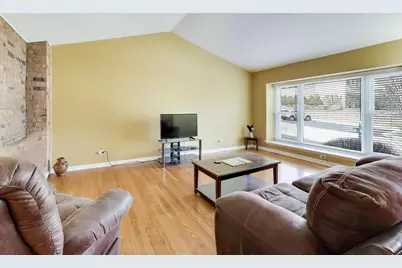 19W067 Avenue Normandy South, Oak Brook, IL 60523 - Photo 8