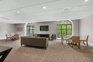 630 N State St, Chicago, IL 60654 - Photo 28