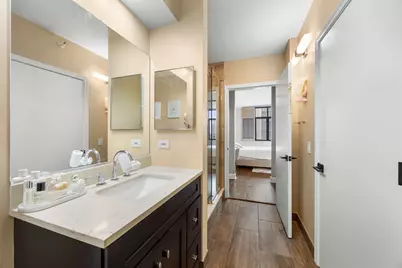 630 N State Street #1909, Chicago, IL 60654 - Photo 16