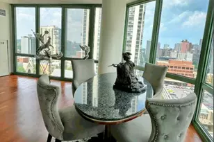 111 W Maple St, Chicago, IL 60610 - Photo 10