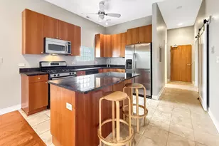 14 S Leavitt St, Chicago, IL 60612 - Photo 2