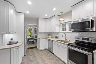 2101 Pioneer Rd, Evanston, IL 60201 - Photo 8