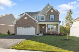 1044 Joice Ln, Mundelein, IL 60060 - Photo 2